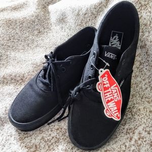 All Black Vans NWT 👟